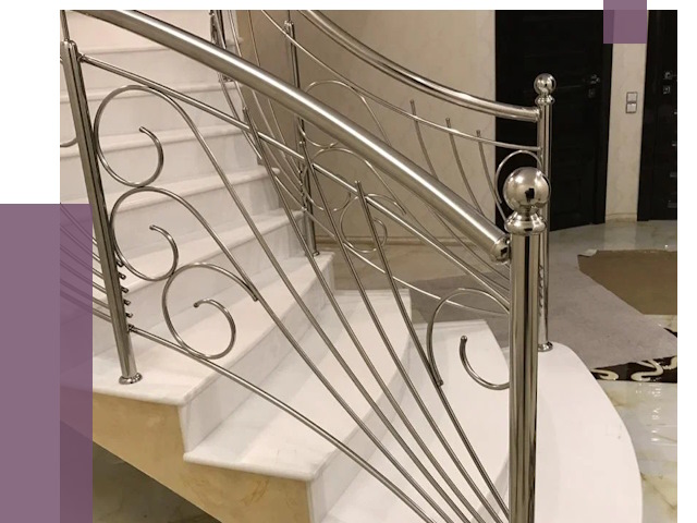 Ремонт перил в Мирном: покраска, замена и укрепление от 3235 руб.