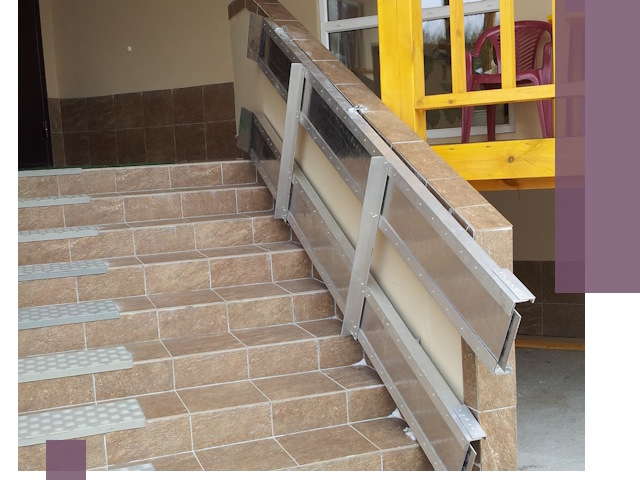 Откидные пандусы под ключ в Мирном — монтаж и демонтаж