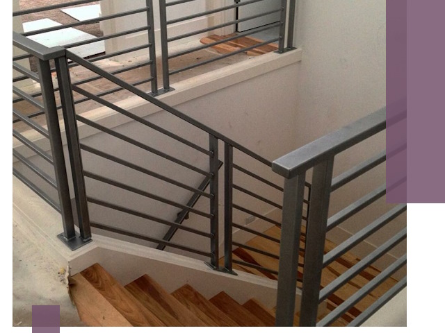 Изготовление поручней из металла и дерева в Мирном