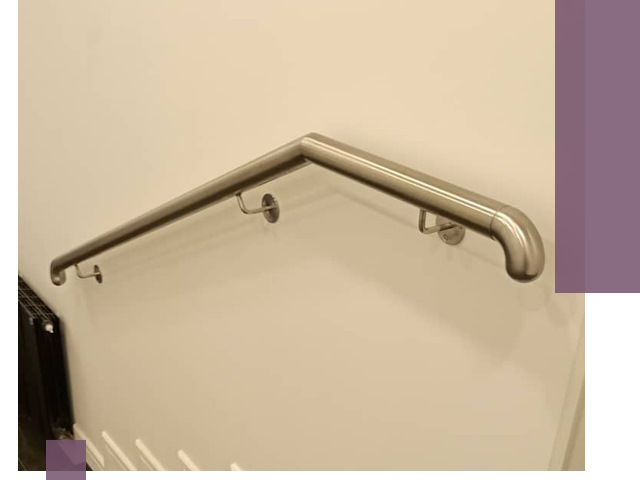 Изготовление пристенных поручней в Мирном под ключ за сроки